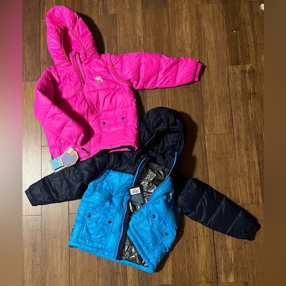 Sold - VR travel down hooded jackets